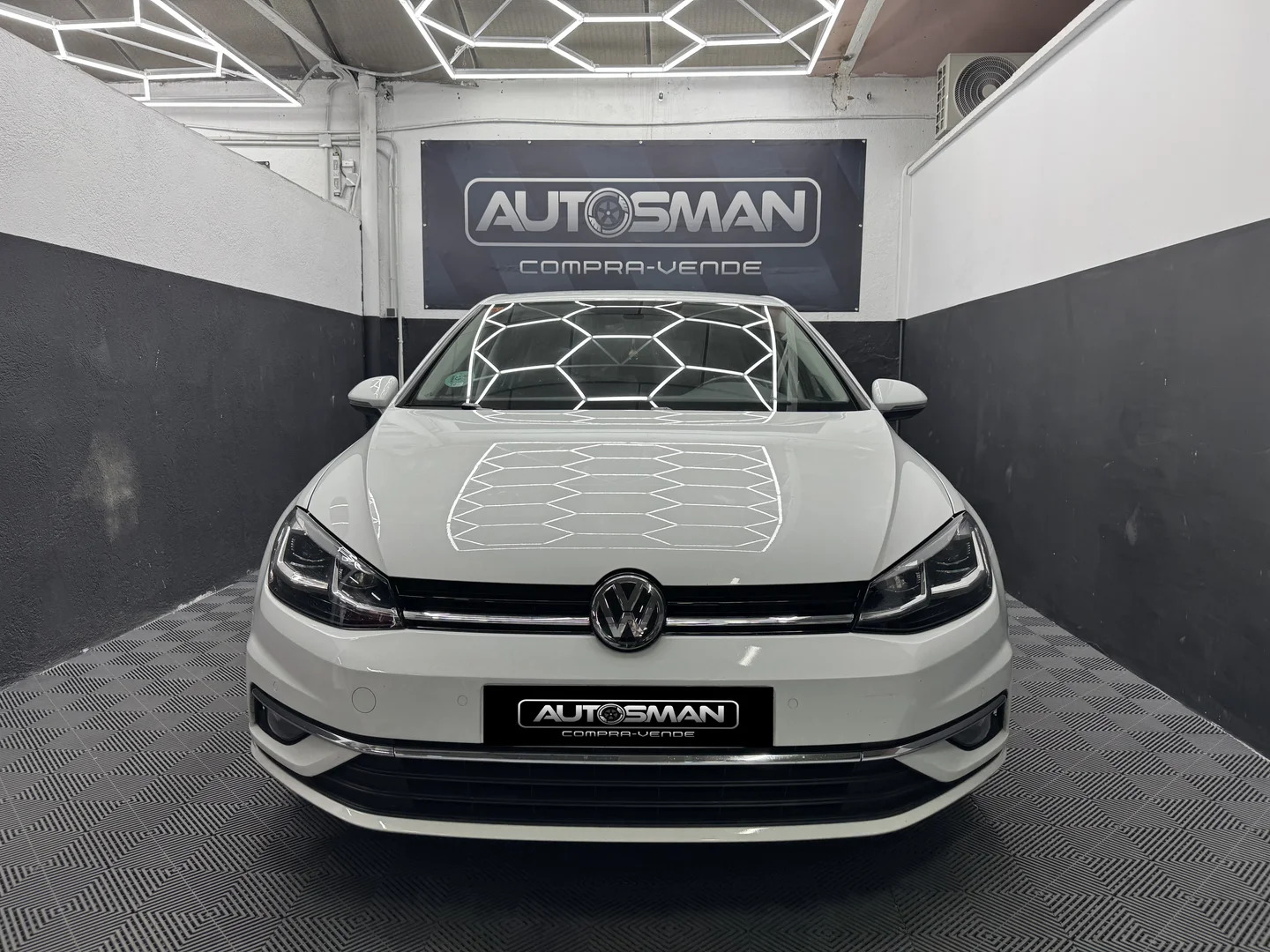 VOLKSWAGEN Golf Advance 1.5 TSI EVO DSG 2018 Gasolina Blanco - Interior